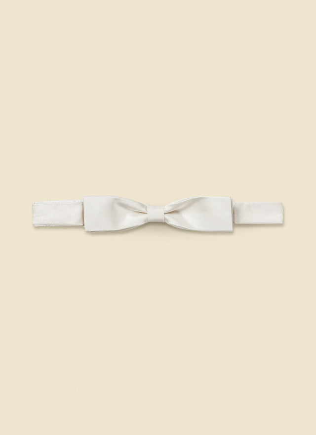 Bow tie