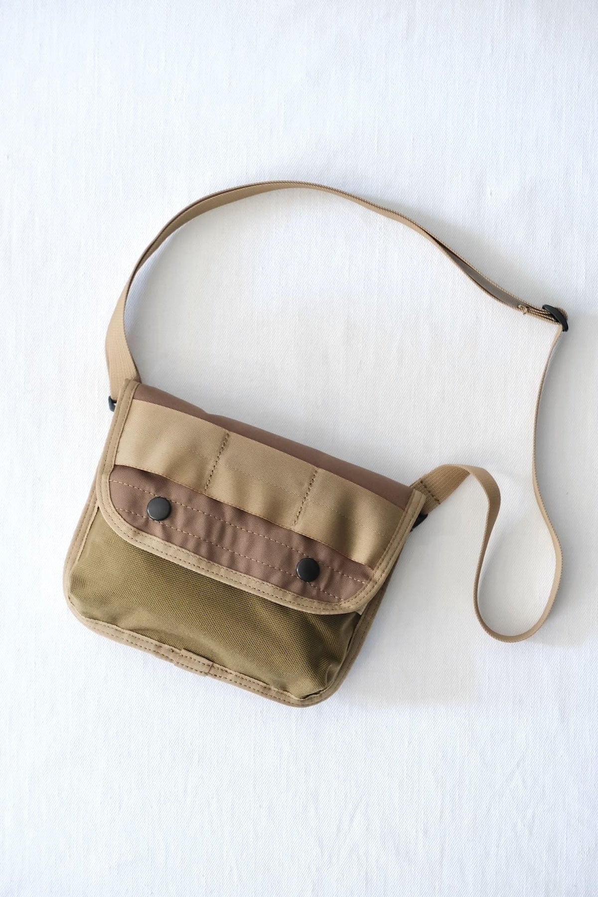 BRIEFING × FUJITO First Aid Shoulder 2 Coyote | Directors Web Shop powered by BASE