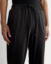 The Off-Duty Tech Jogger | Black