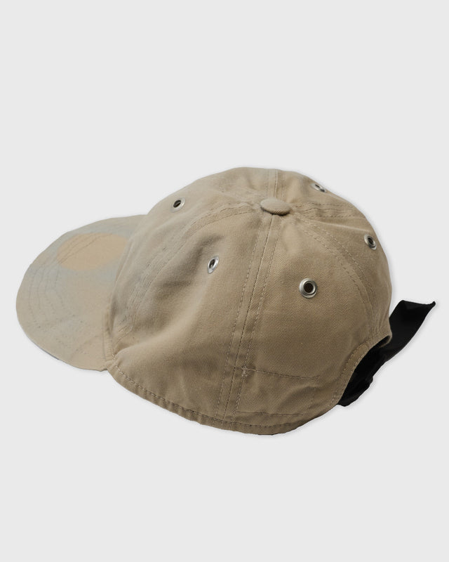 Cap, Sand