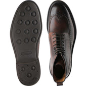 Carlos Santos 8922 mens rubber-soled brogue boots in guimaraes grain