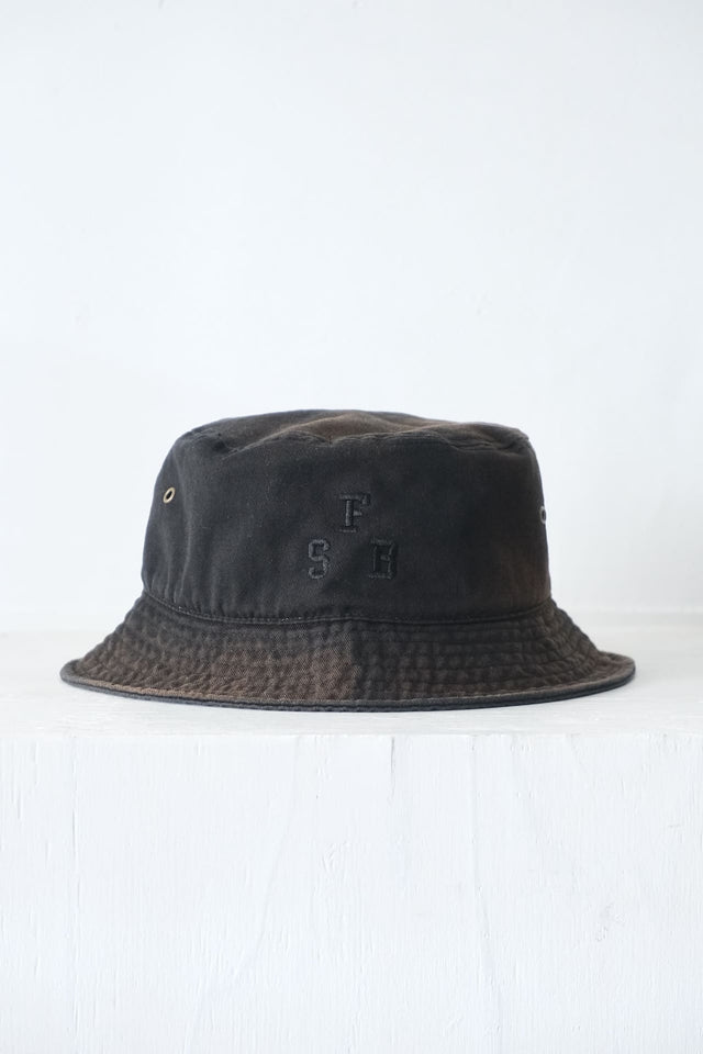 FSB Bucket Hat 'college' Foggy Black | Directors Web Shop powered by BASE