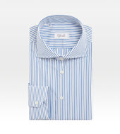 Chemise bleue et blanche en coton à fines rayures