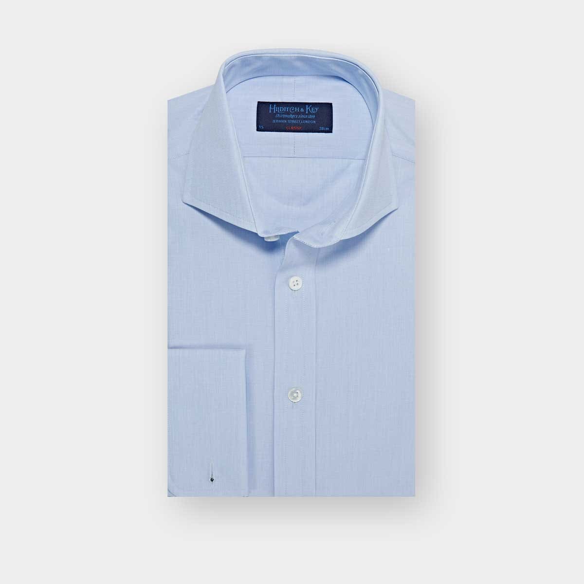 Classic Fit Plain Light End On End Cotton Shirt With Cut Away Collar Double Cuff