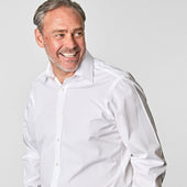 Classic Fit Plain Cotton Poplin Shirt With Classic Collar Two Button Cuff