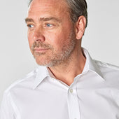 Classic Fit Plain Cotton Poplin Shirt With Classic Collar Two Button Cuff