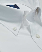 Contemporary Fit Plain Cotton Shirt With Button Down Collar Two Button Cuff