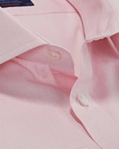 Contemporary Fit Pink End On End Cotton Shirt With Cut Away Collar Two Button Cuff