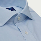 Contemporary Fit Light Plain Oxford Cotton Shirt With Cut Away Collar Two Button Cuff