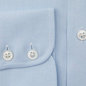 Contemporary Fit Light Plain Oxford Cotton Shirt With Cut Away Collar Two Button Cuff