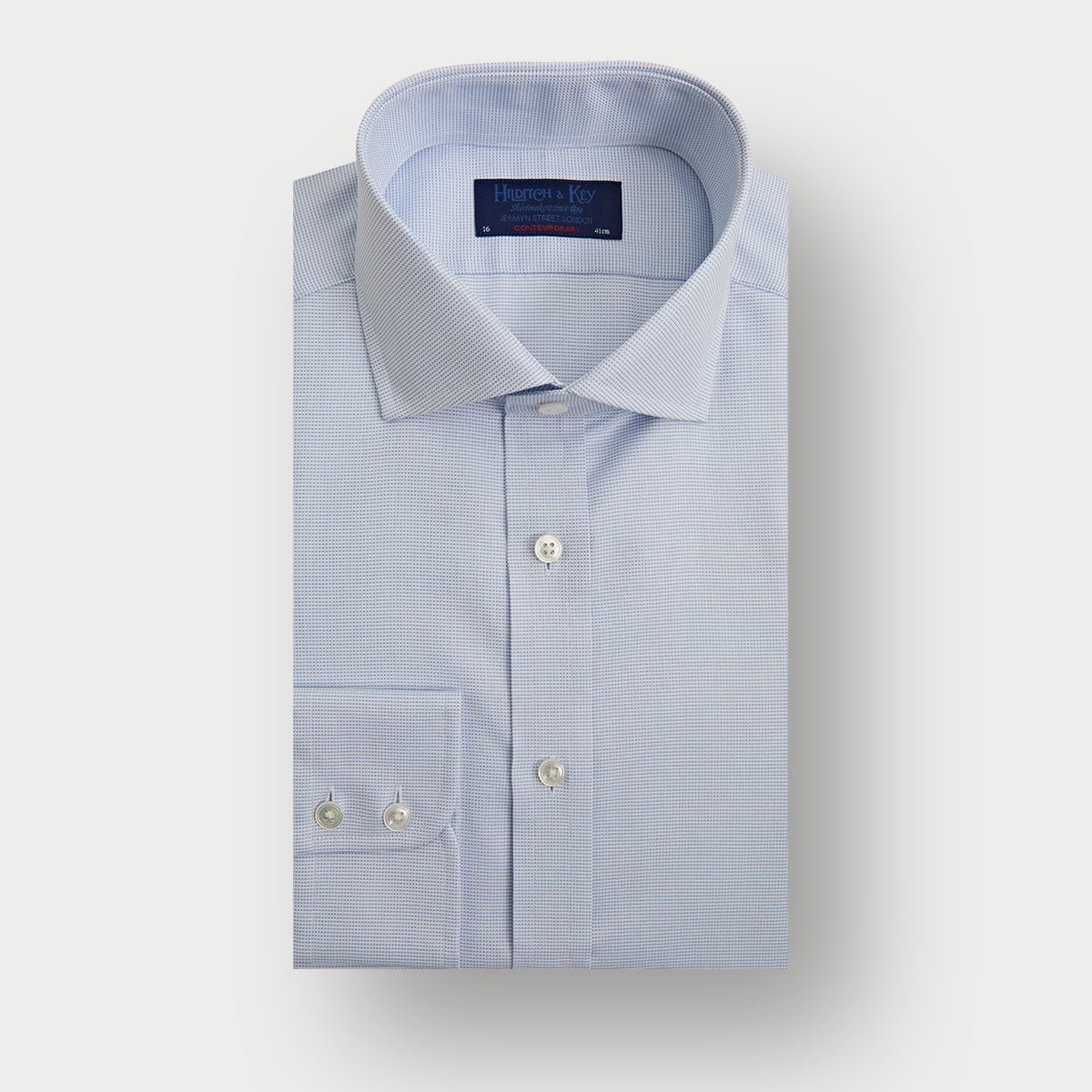 Contemporary Fit Light Textured Check Cotton Shirt With Cut Away Collar Two Button Cuff