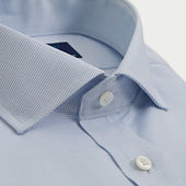 Contemporary Fit Light Textured Check Cotton Shirt With Cut Away Collar Two Button Cuff