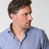 Contemporary Fit Gingham Check Oxford Cotton Shirt With Cut Away Collar Two Button Cuff