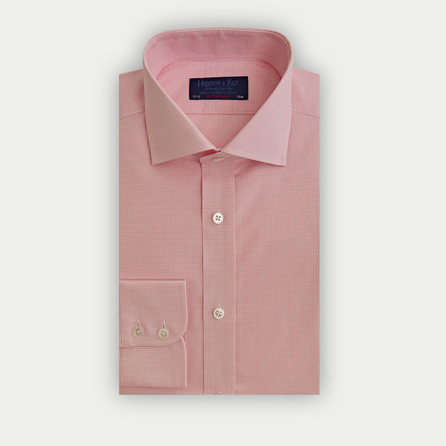 Contemporary Fit Pink Small Gingham Check Cotton Shirt with Cut-Away Collar & Two Button Cuff