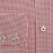 Contemporary Fit Pink Small Gingham Check Cotton Shirt With Cut Away Collar Two Button Cuff