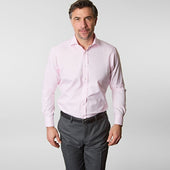 Contemporary Fit Pink Textured Check Cotton Shirt With Cut Away Collar Two Button Cuff