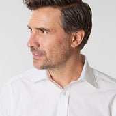 Contemporary Fit Plain Cotton Poplin Shirt With Classic Collar Two Button Cuff