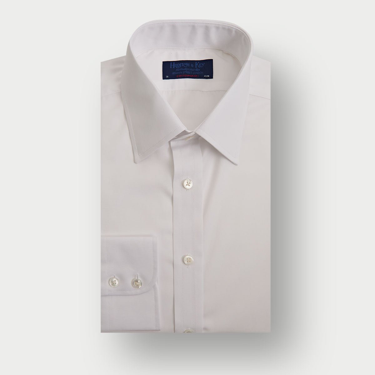 Contemporary Fit Plain Cotton Shirt With Classic Collar Two Button Cuff