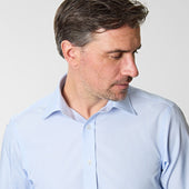Contemporary Fit Hairline Stripe Cotton Poplin Shirt With Classic Collar Two Button Cuff