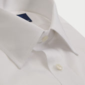 Contemporary Fit Fine Twill Cotton Shirt With Classic Collar Double Cuff