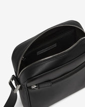 Bag A Tracolla Nera In Pelle Con Texture