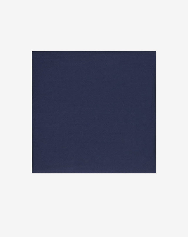Pochette blu scuro in raso unito