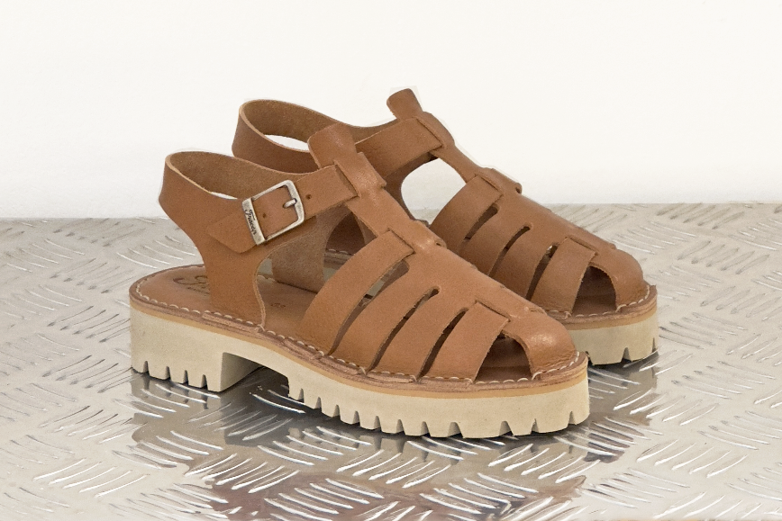 D038 Sandals