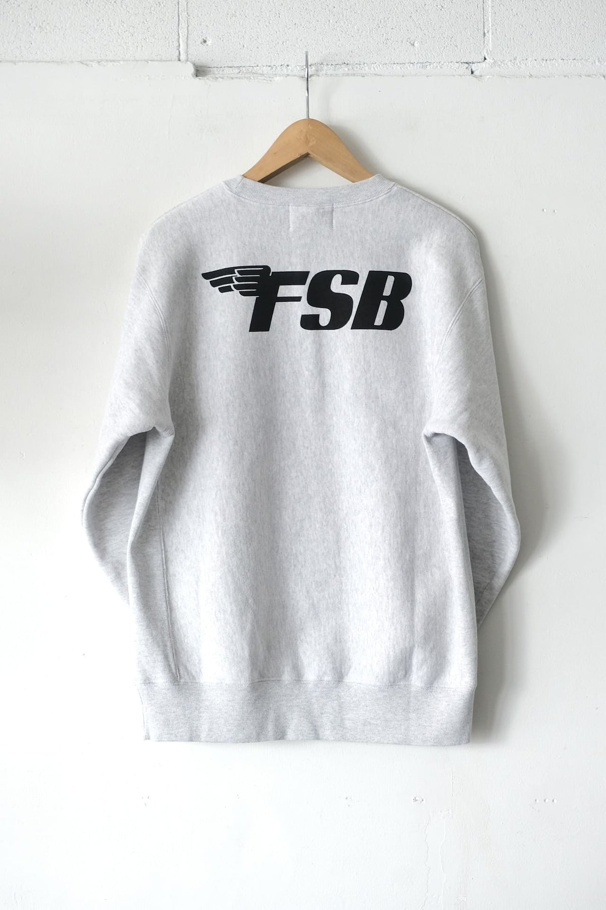 FSB Sweat Crew 'wing logo' Ash Gray | Directors Web Shop powered by BASE