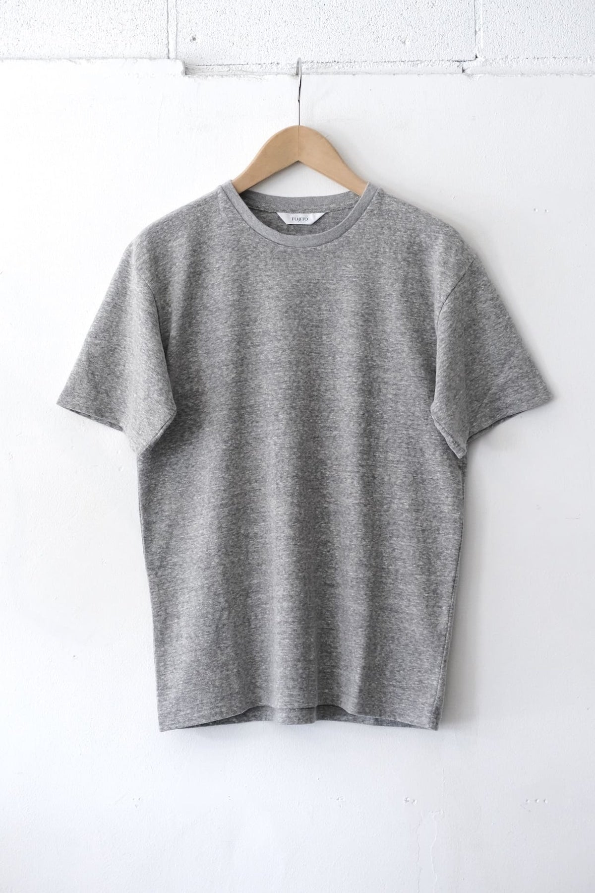 FUJITO Crew Neck T-Shirt Top Gray | Directors Web Shop powered by BASE