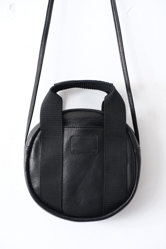 FUJITO Leather Helmet Pouch Black | Directors Web Shop powered by BASE
