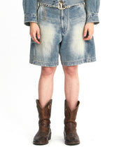 Cinch Back Curved Shorts Light