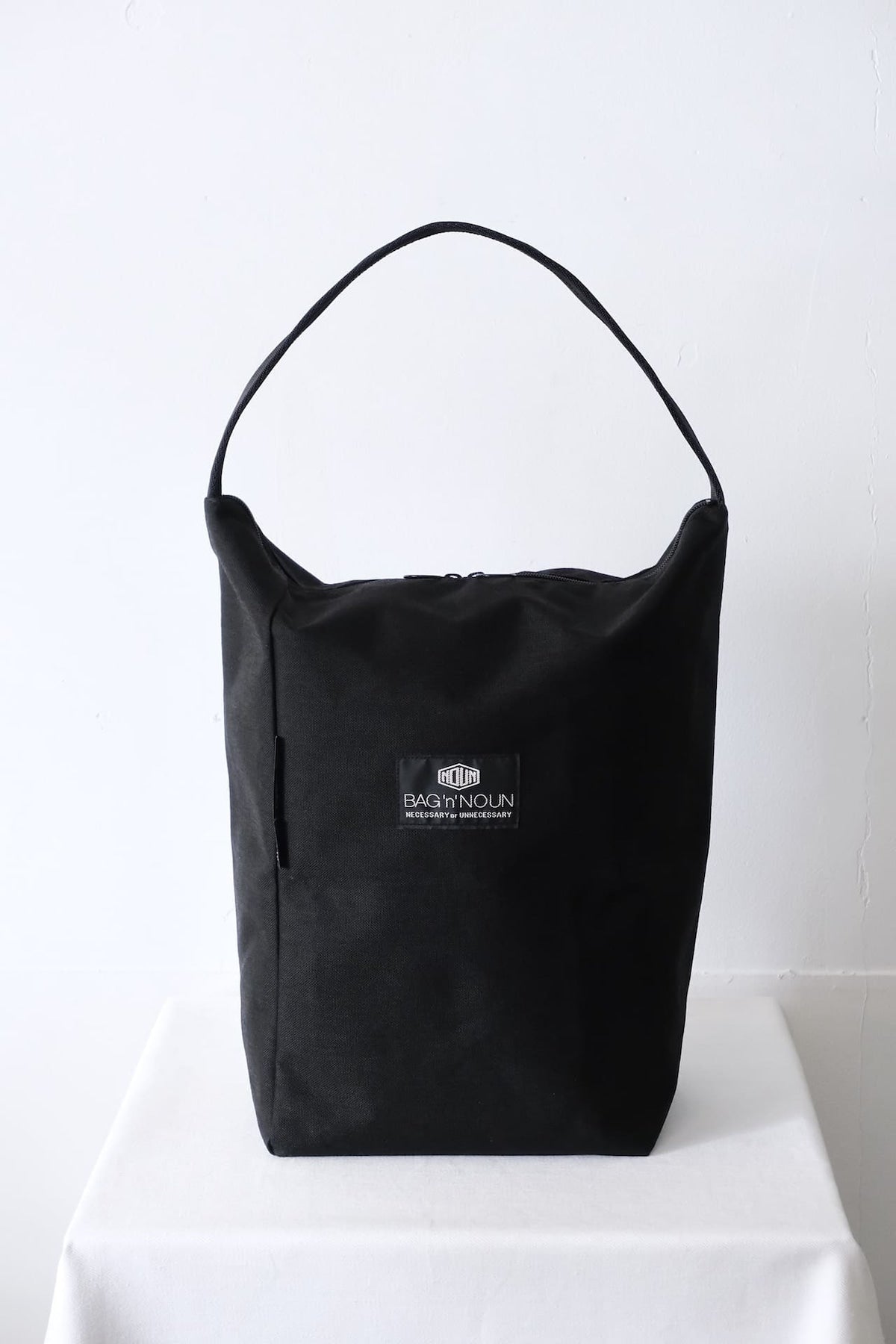 BAG'n'NOUN One Shoulder Black,Light Gray | Directors Web Shop powered by BASE