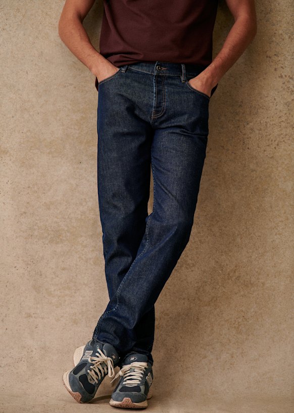 Avi Slim Jeans - Denim