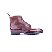 Derby Ankle Boots With Straight Toe Cap And Medallion In Mid Calf Leather