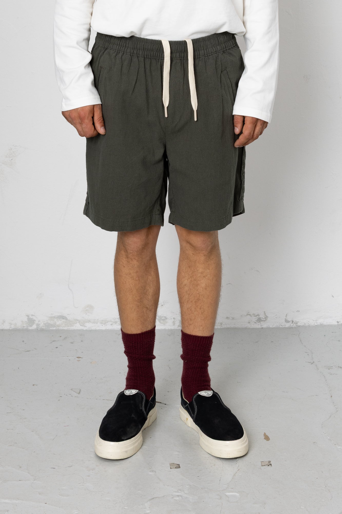Darwin Crinkle Assembly Short - Choco Green