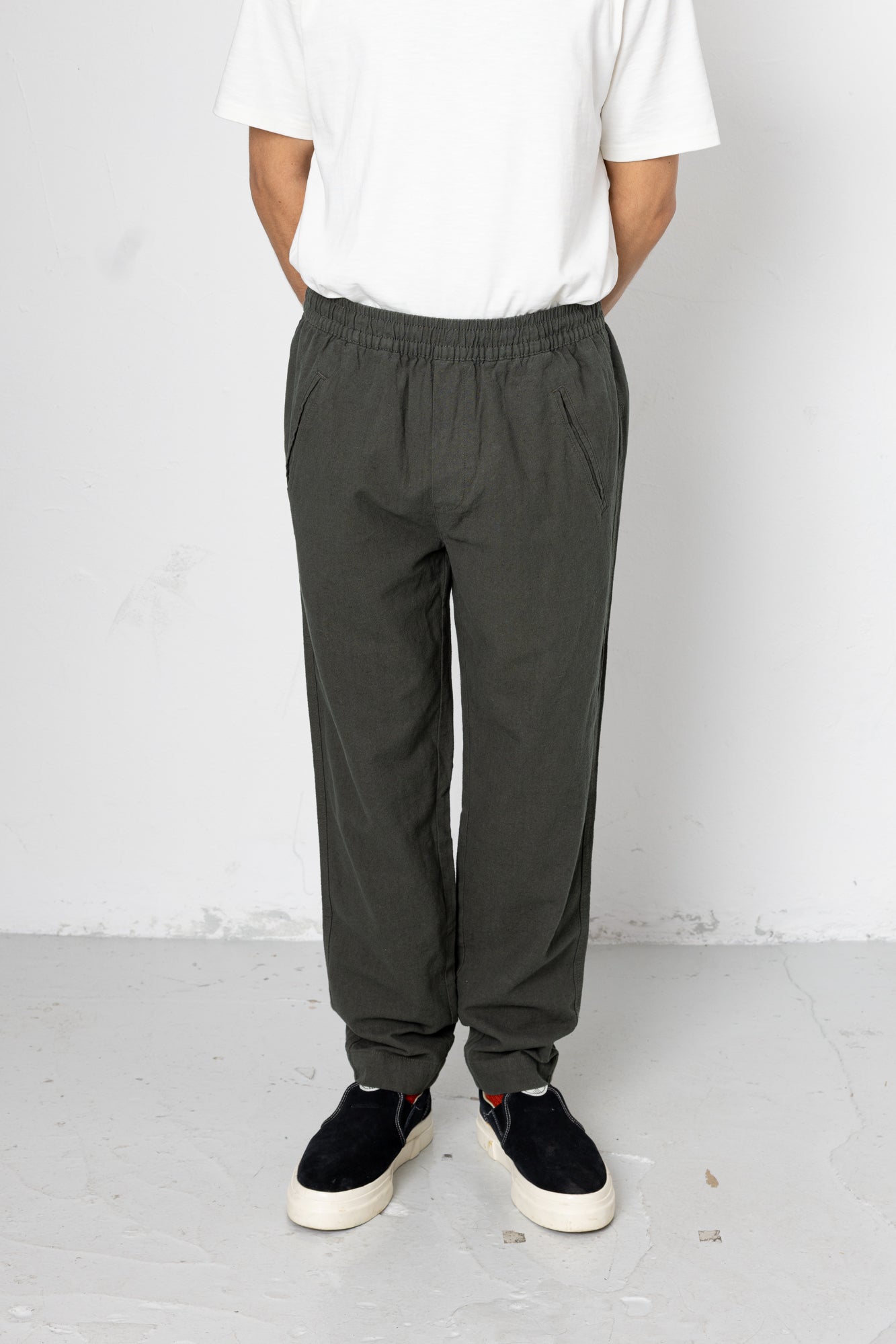 Darwin Assembly Crinkle Trouser - Choco Green