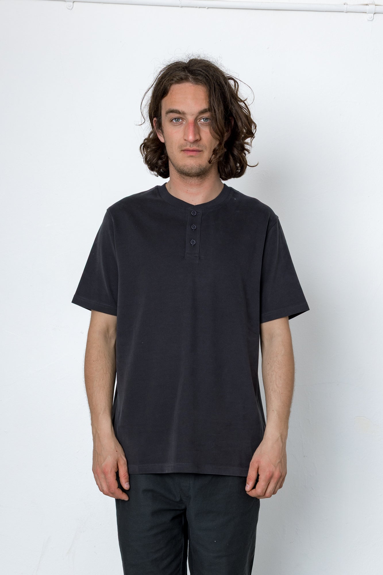 Gus Henly T-Shirt - Washed Black