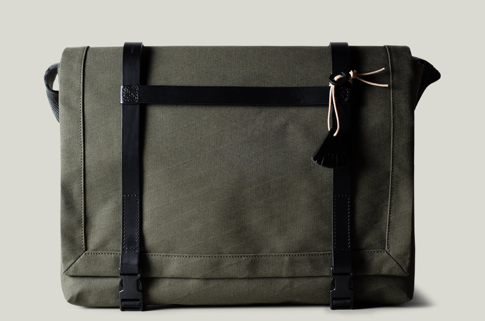 H Large Messenger Bag