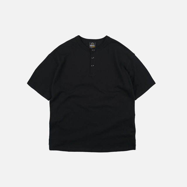 HENLEY HALF T-SHIRT - BLACK