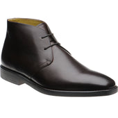 Herring Marsden mens rubber-soled Chukka boots in brown calf
