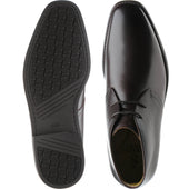Herring Marsden mens rubber-soled Chukka boots in brown calf