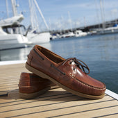 Herring Padstow mens rubber-soled deck shoes in chestnut