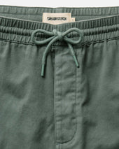 The Apres Short In Organic Deep Sea Foundation Twill