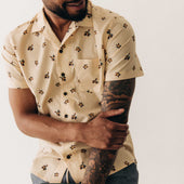 The Short Sleeve Hawthorne In Almond Floral