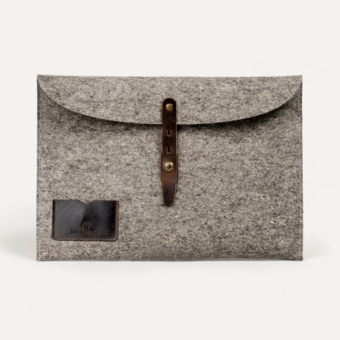 Misha 15” Laptop sleeve - Blue felt