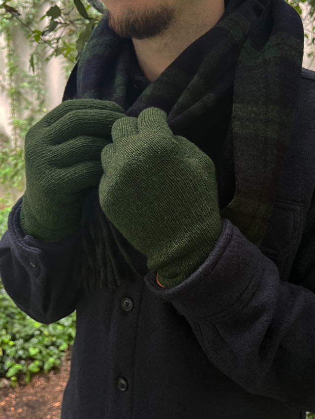 Khaki wool gloves with beige cashmere lining