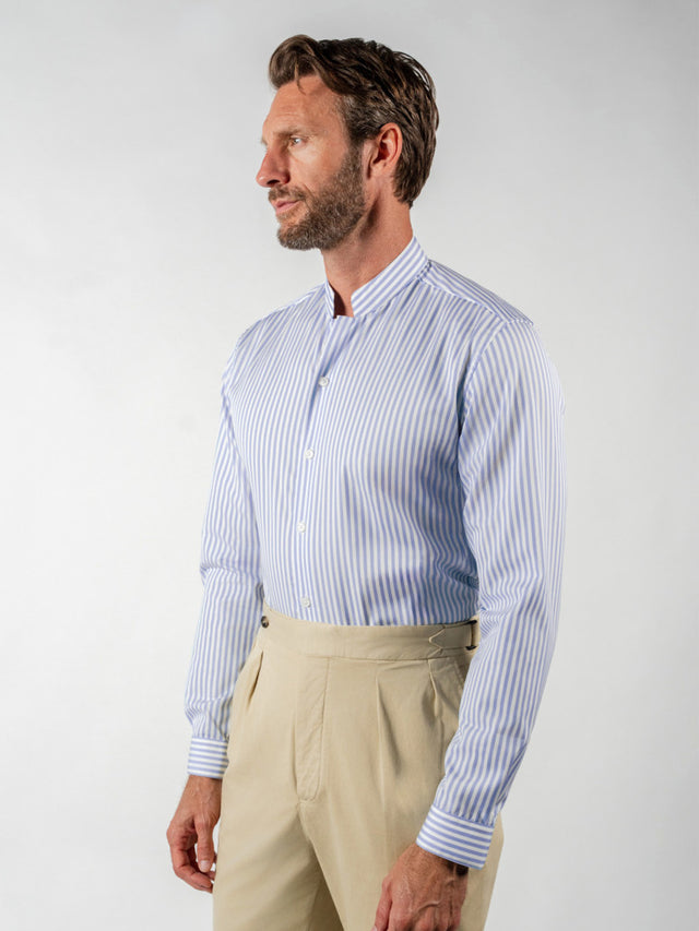 Light blue striped wrinkle resistant stand-up collar shirt