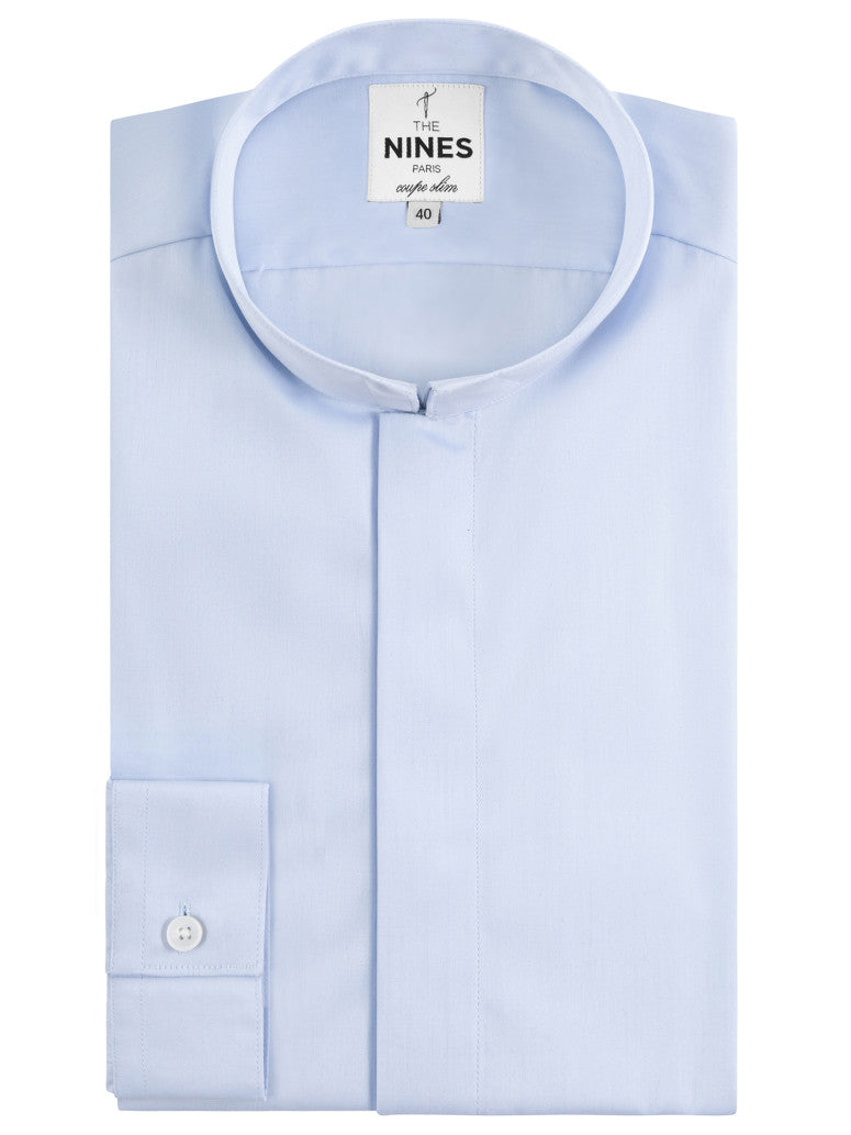 Light Wrinkle Resistant Reverse Collar Shirt
