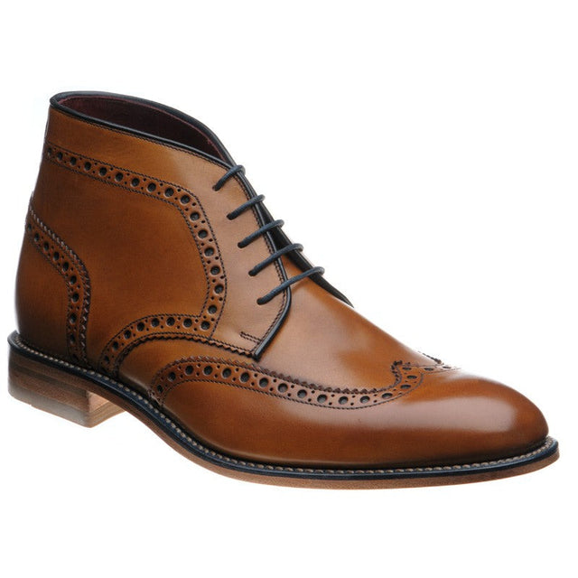Loake Errington mens brogue boots in tan calf (second)