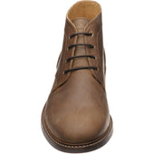 Loake Gilbert mens rubber-soled Chukka boots in brown oiled nubuck